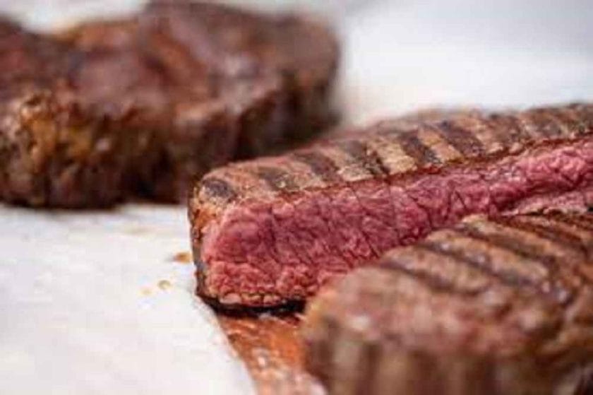 How Long Can Cooked Steak Sit Out?