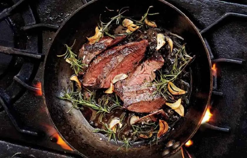Is Thyme Or Rosemary Better For Steak?