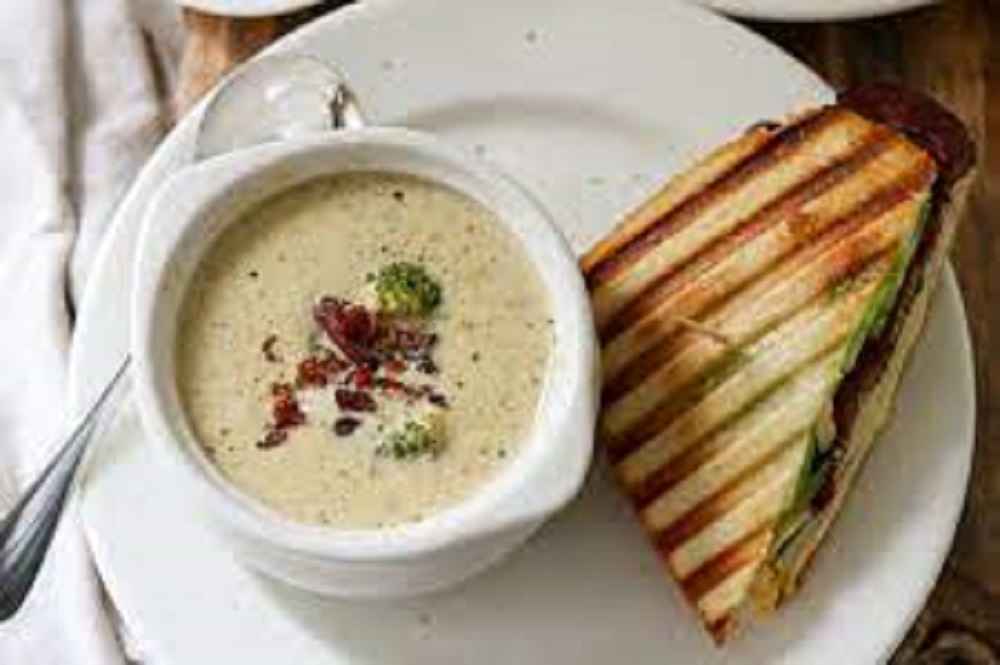 What Sandwich Goes With Broccoli Cheese Soup?