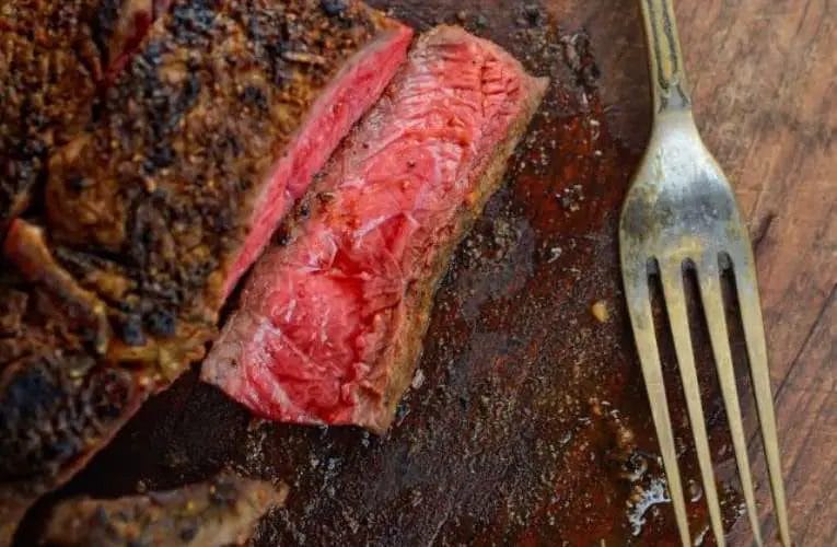 Is A Medium Rare Steak Bloody 4