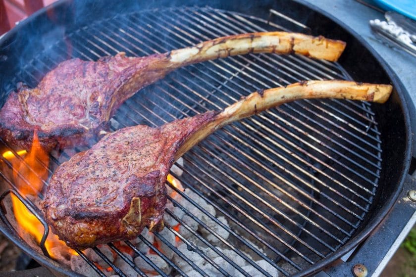 how to cook a tomahawk steak on a gas grill
