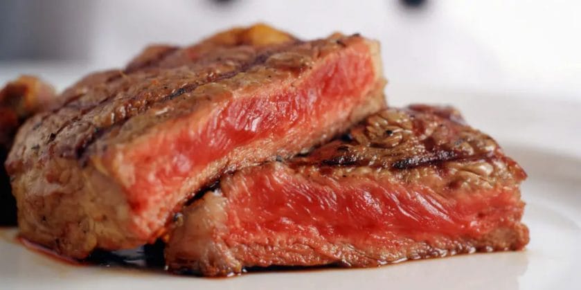 what does rare steak taste like
